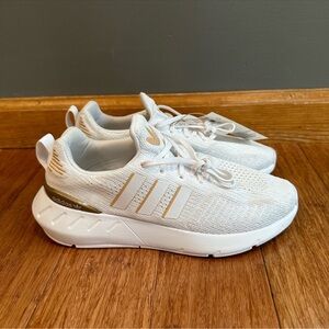 Adidas Swift Run 22 Women's Size 6.5